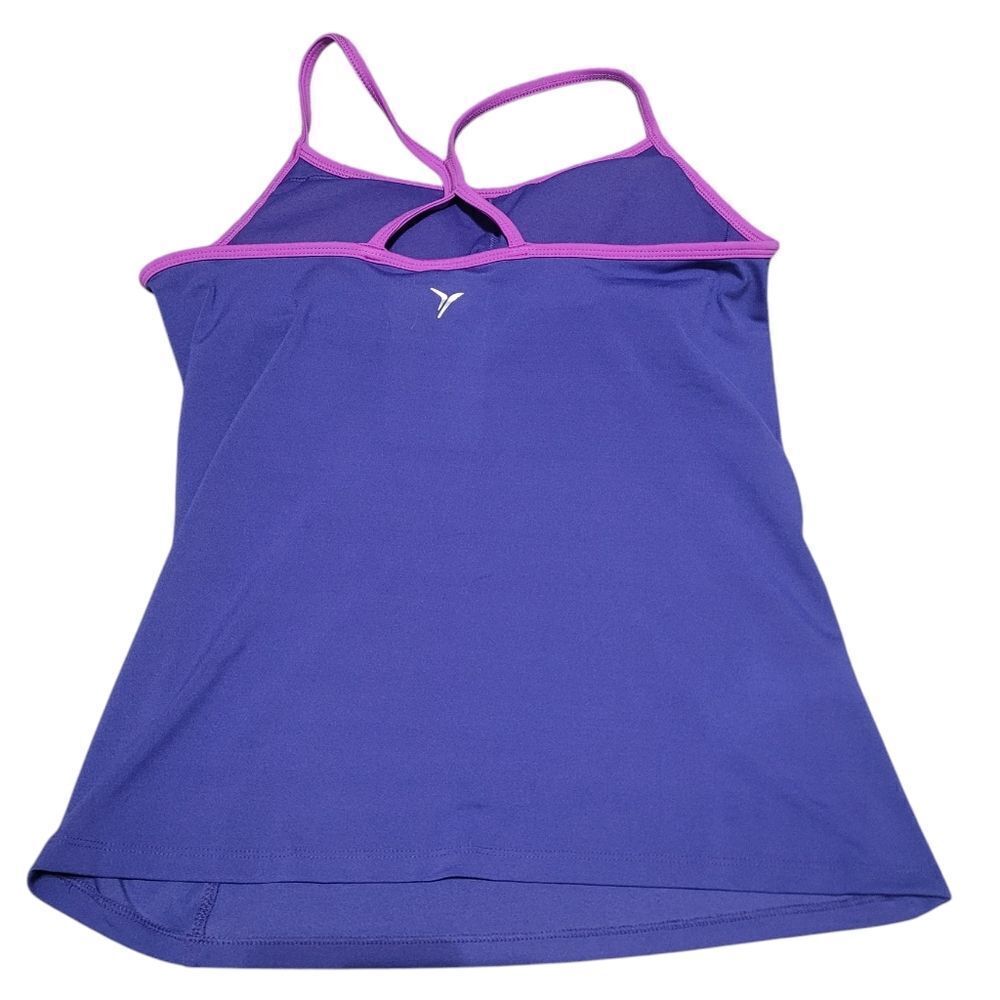 Bundle of workout tops - Picture 3 of 10